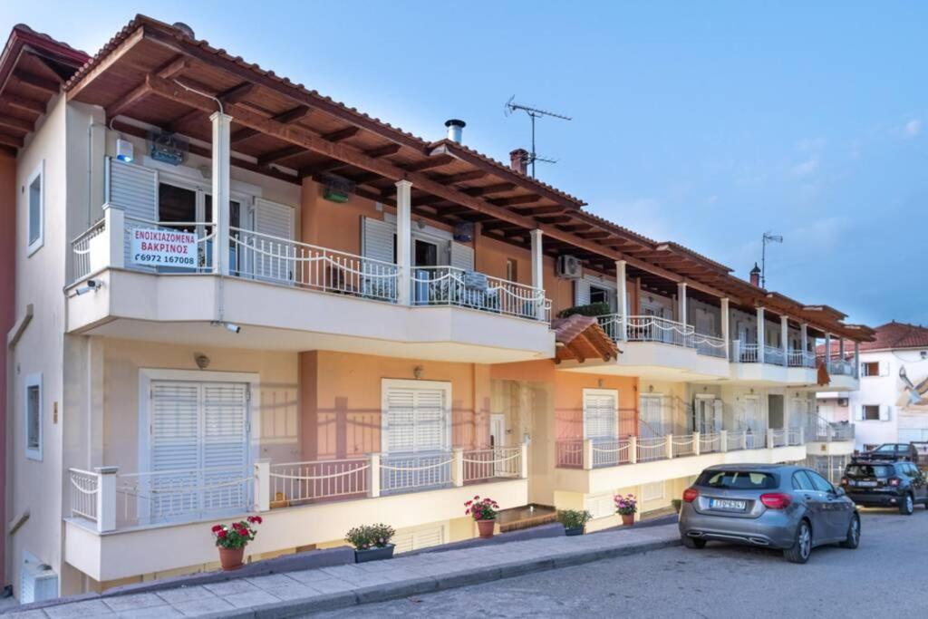 Eagle'S Nest City Apartments Aigio Extérieur photo