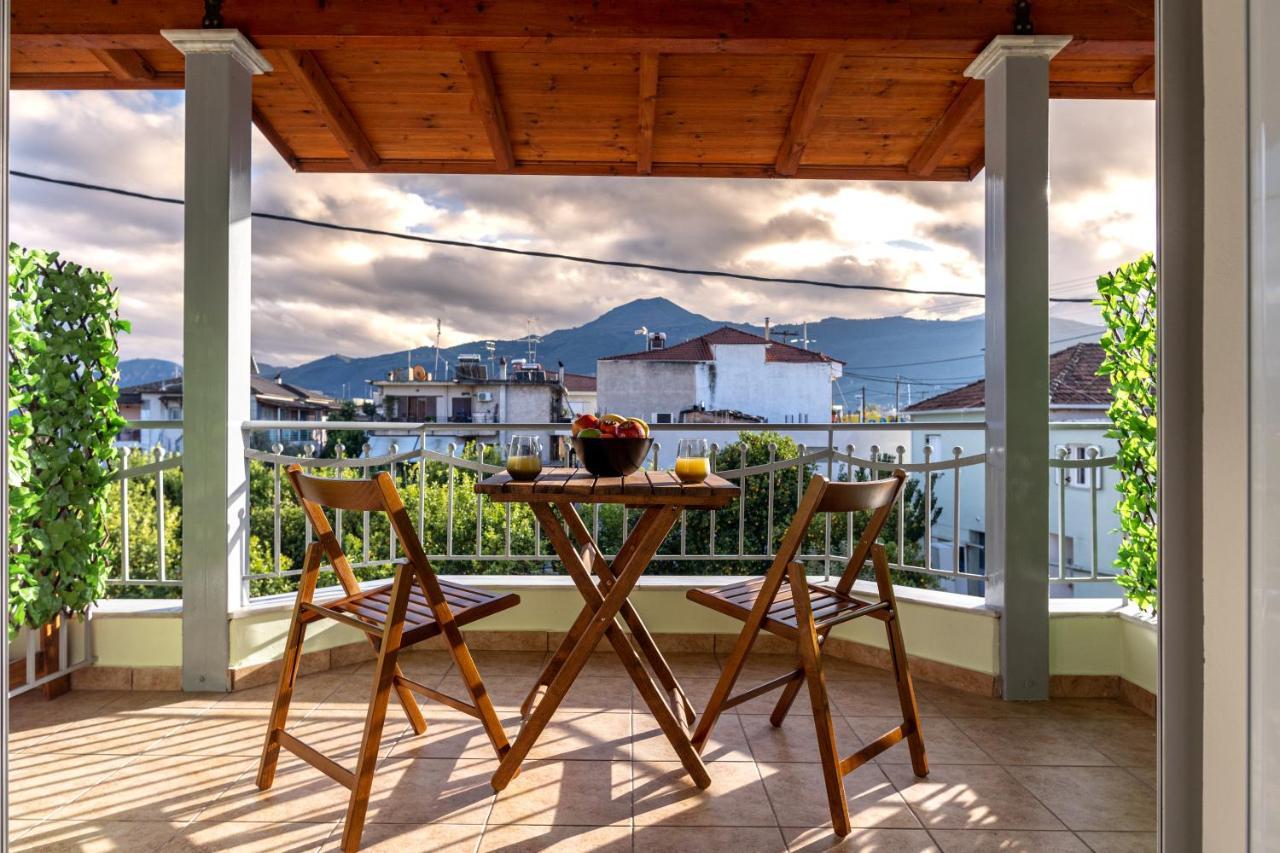 Eagle'S Nest City Apartments Aigio Extérieur photo