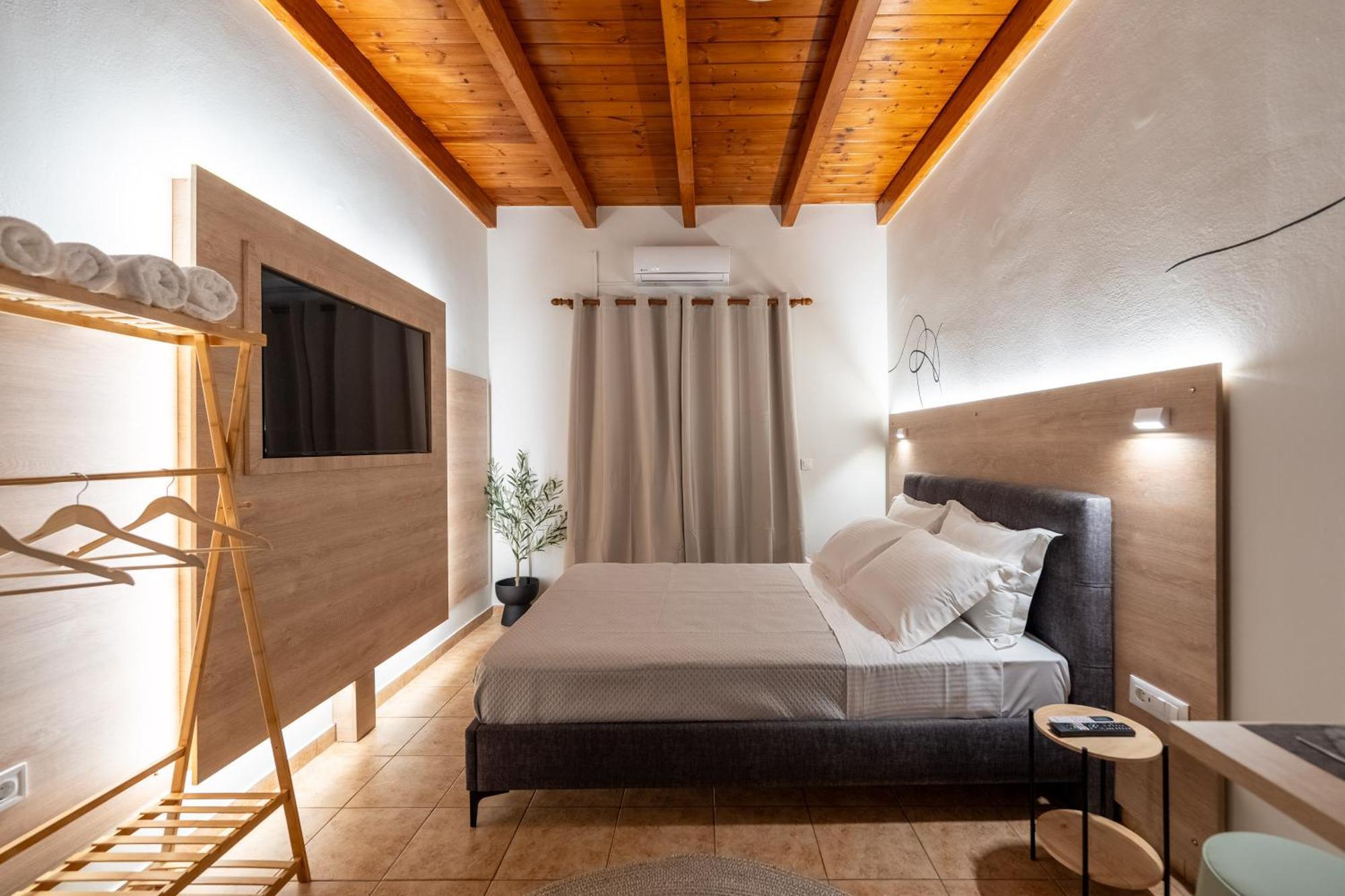 Eagle'S Nest City Apartments Aigio Extérieur photo