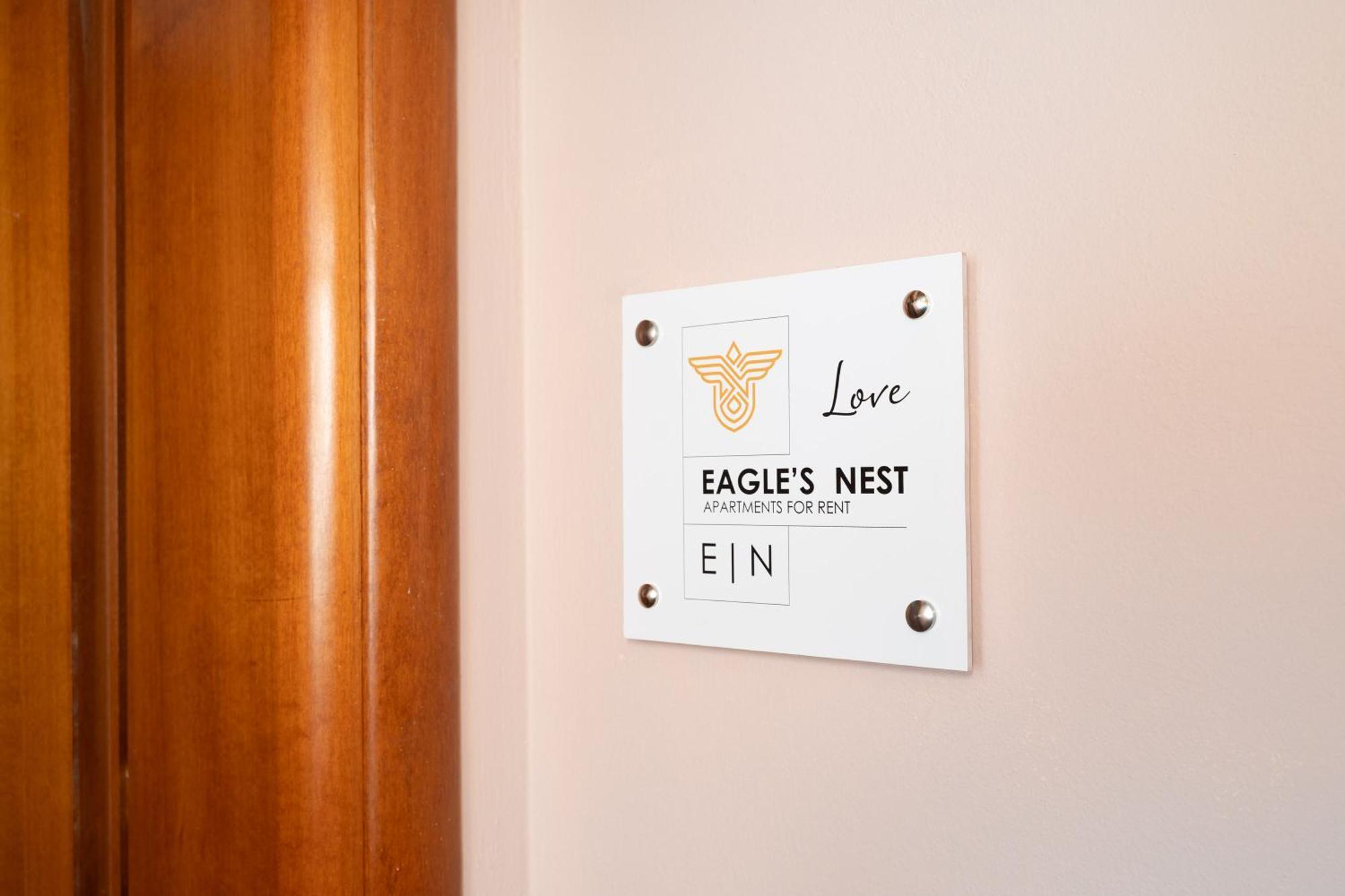 Eagle'S Nest City Apartments Aigio Extérieur photo